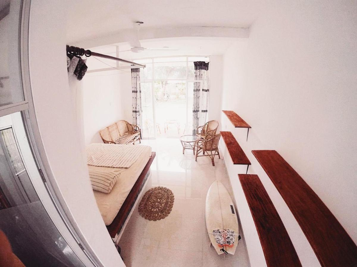 Lotus Surf House Midigama East Quarto foto