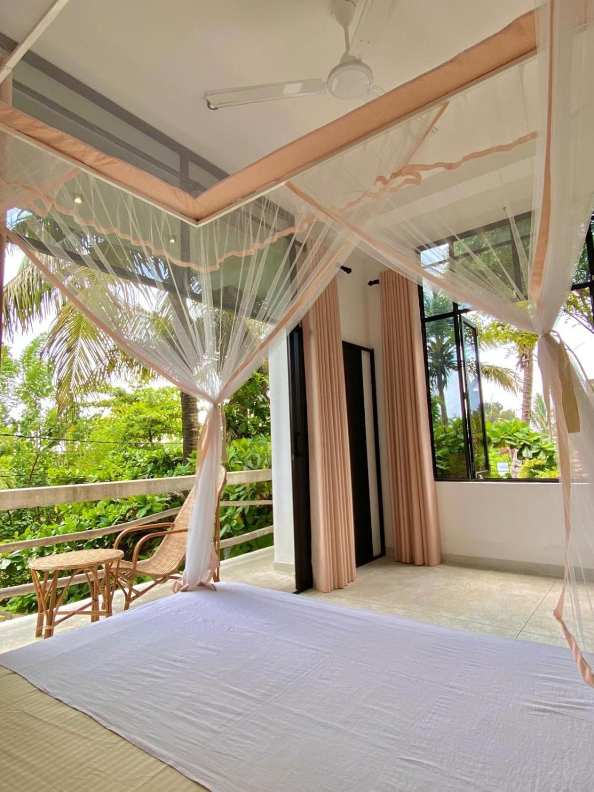 Lotus Surf House Midigama East Exterior foto