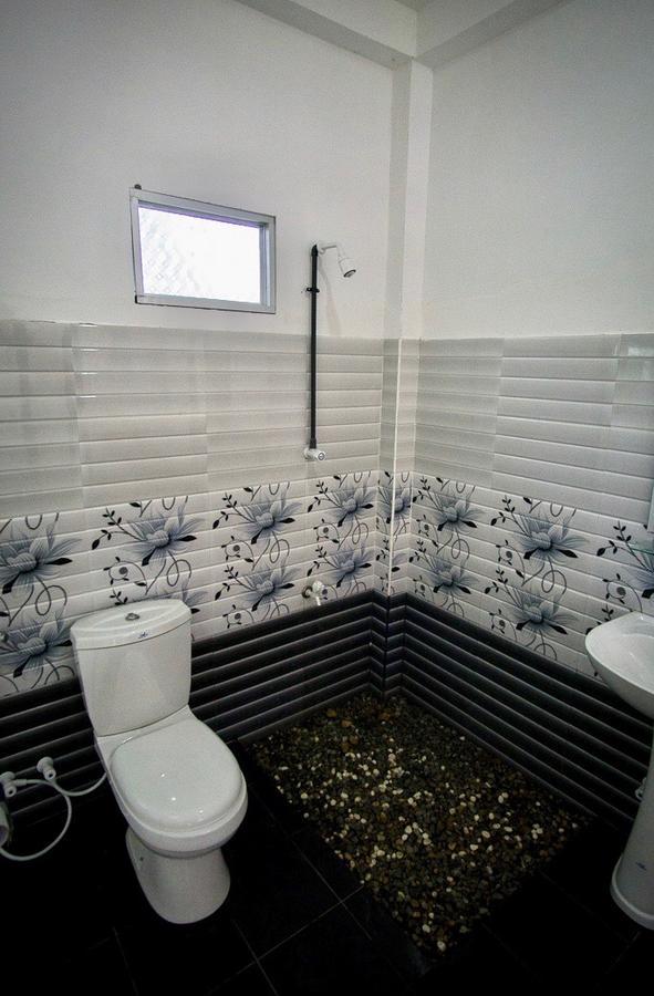 Lotus Surf House Midigama East Exterior foto