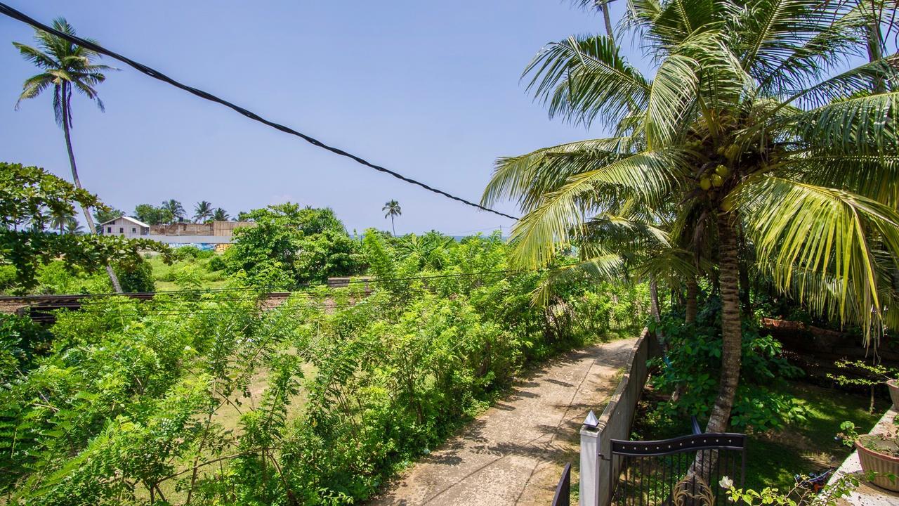 Lotus Surf House Midigama East Exterior foto